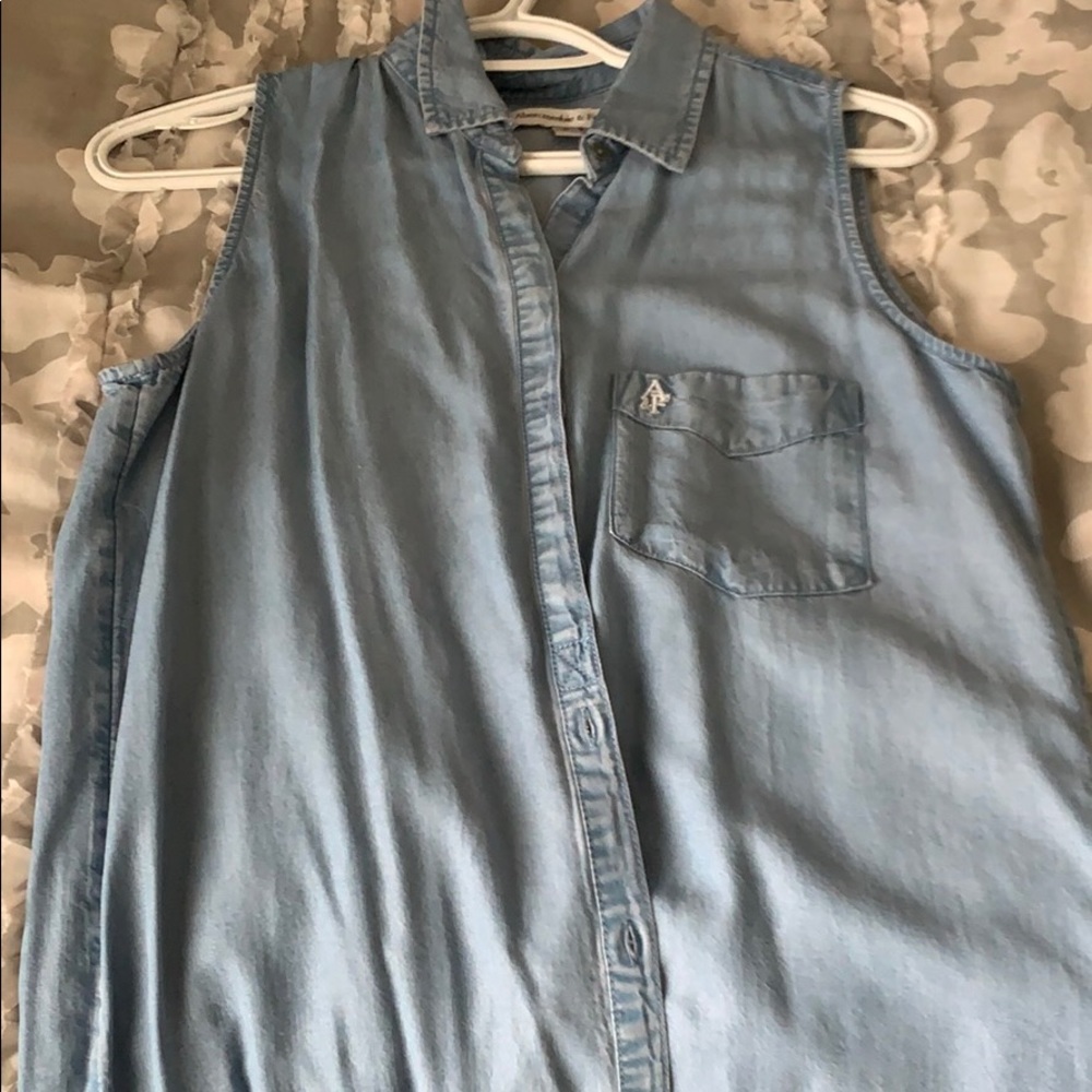 Abercrombie and Fitch casual dress.